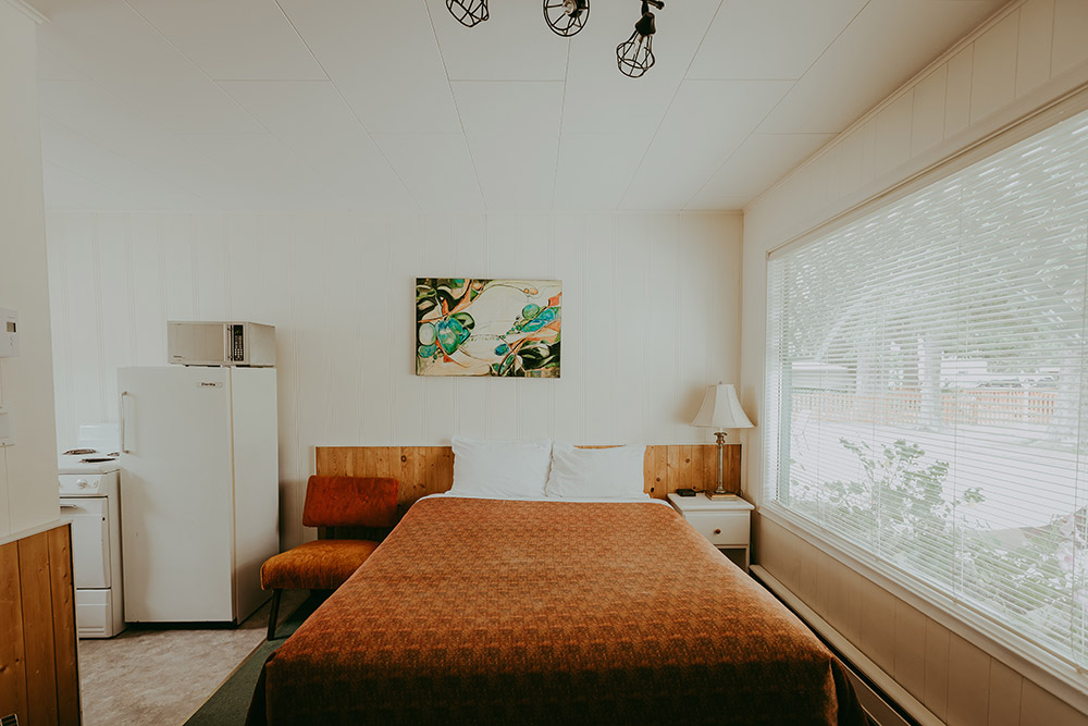 Business With Property For Sale 123 Railway Ave, Salmo, BC mobilehomeparks.ca